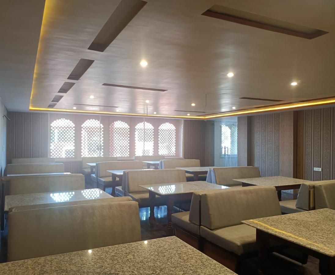 Hotel Rajwada Palace Orchha Ngoại thất bức ảnh
