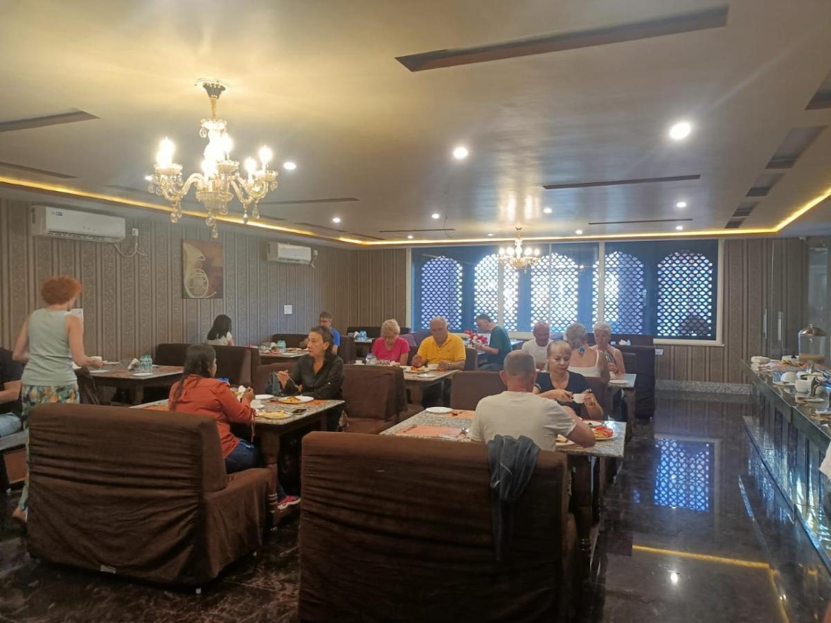Hotel Rajwada Palace Orchha Ngoại thất bức ảnh